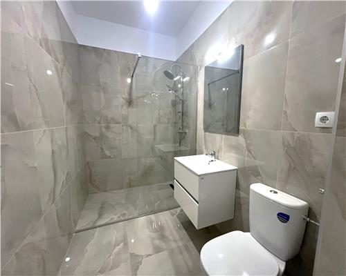 Apartament cu 2 camere balcon boxa de depozitare
