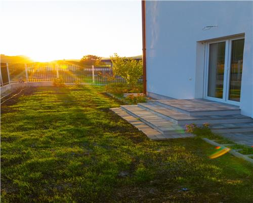 Casa noua prima inchiriere 4 camere Cisnadioara teren 500 mp