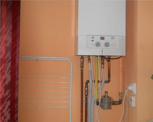 Aparatment 3 camere cu balcon et 3  Tiglari