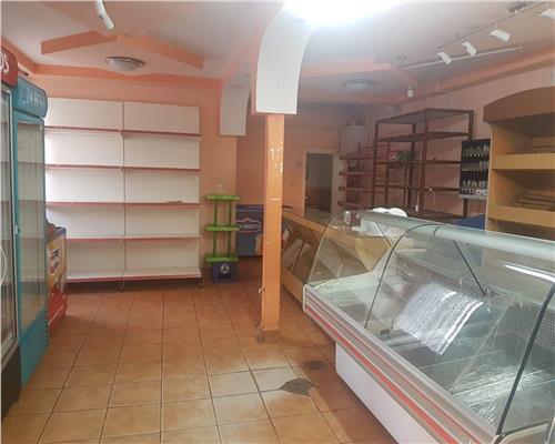 Spatiu comercial zona Lazaret 49 mp utili