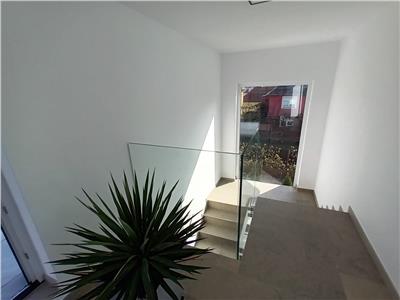 Vila moderna smart cu 16 birouri in zona Calea Poplacii