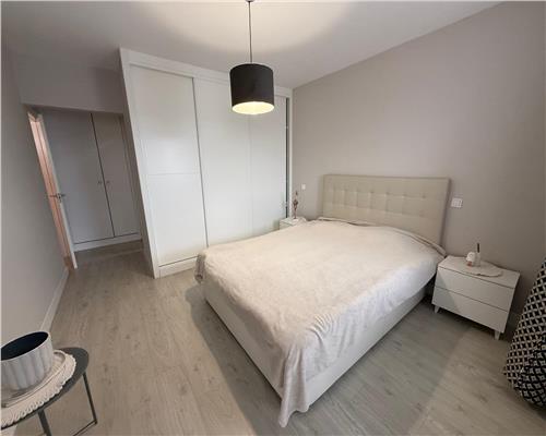 Apartament modern 3 camere cu 2 bai si parcare subterana in Turnisor