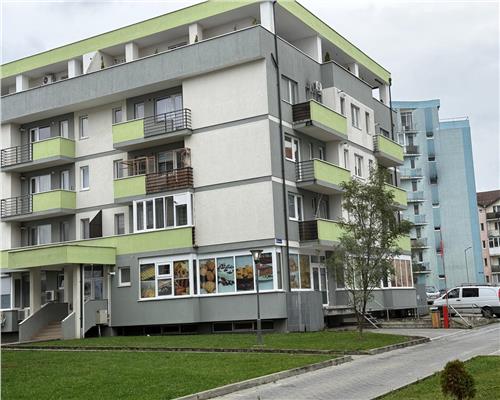 Apartament modern 3 camere cu 2 bai si parcare subterana in Turnisor