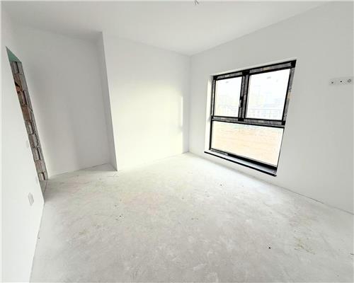 Apartament cu 3 camere etaj 2 balcon si parcare pe Doamna Stanca