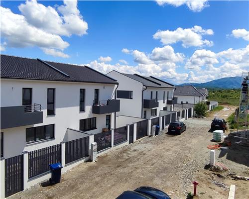 Casa intabulata cu 4 camere 2 bai in zona Calea Cisnadiei