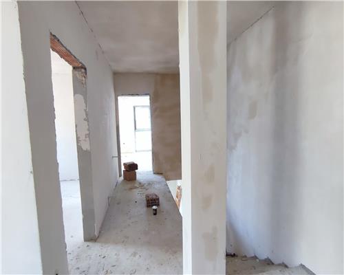 Casa intabulata cu 4 camere 2 bai in zona Calea Cisnadiei