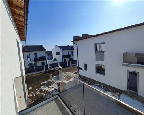 Casa intabulata cu 4 camere 2 bai in zona Calea Cisnadiei