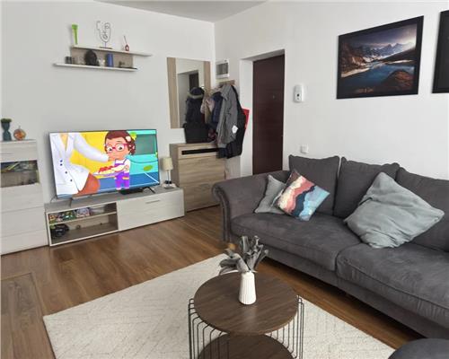 Apartament cu 3 camere balcon si parcare Doamna Stanca