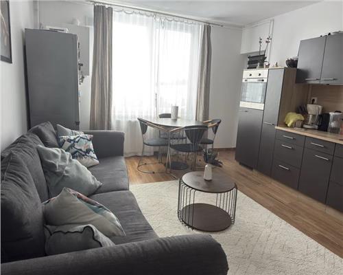Apartament cu 3 camere balcon si parcare Doamna Stanca