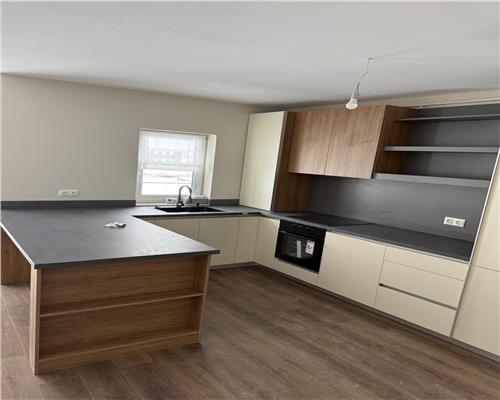 Apartament nou mobilat cu 3 camere si parcare Doamna Stanca