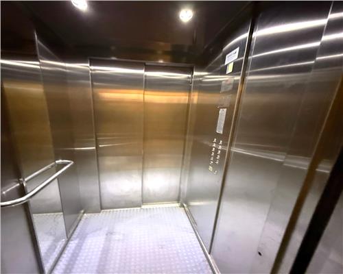 Apartament modern 155 mpu 4 camere 3 bai terasa in Parcul Sub Arini