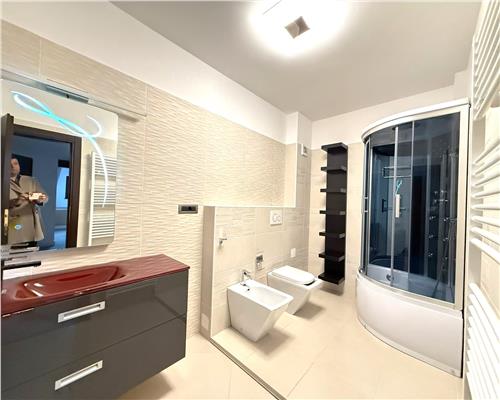 Apartament modern 155 mpu 4 camere 3 bai terasa in Parcul Sub Arini