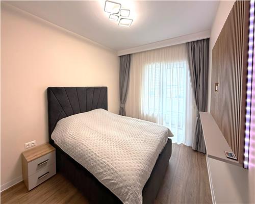 Apartament de lux prima inchiriere 3 camere balcon parcare