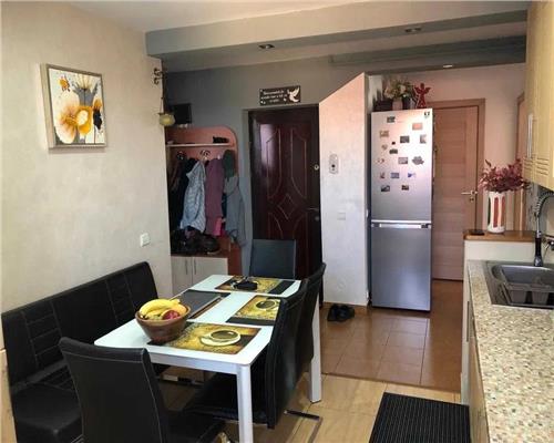 Apartament etajul 1 cu 3 camere 2 bai pe Calea Turnisorului