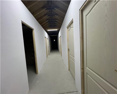 Apartament cu 2 camere balcon boxa de depozitare