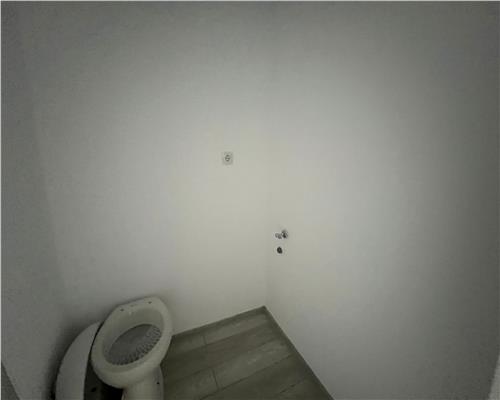Apartament cu 2 camere balcon boxa de depozitare