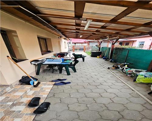 Casa 2 camere | decomandat 50mp | curte privata 40mo | zona Lazaret