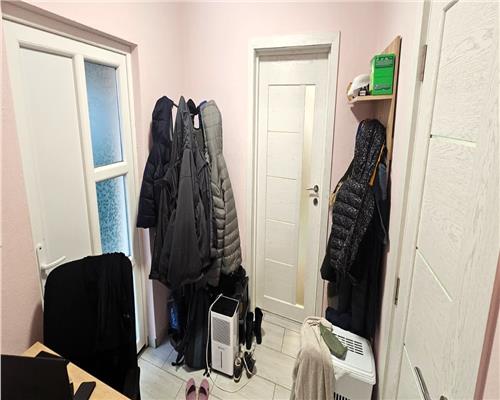 Casa 2 camere | decomandat 50mp | curte privata 40mo | zona Lazaret