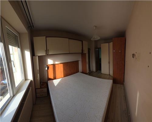 Apartament 2 camere Stefan cel Mare 50 mp et 2