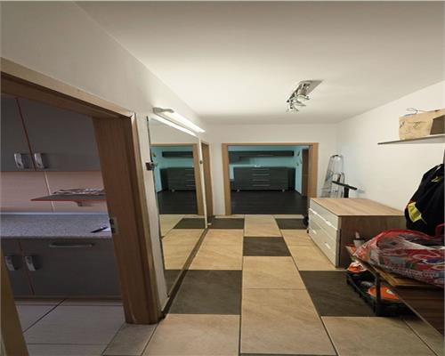 Apartament 2 camere Stefan cel Mare 50 mp et 2