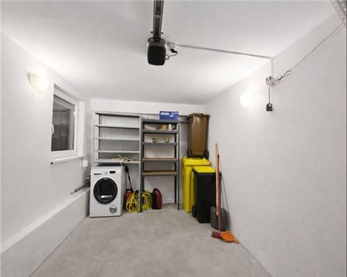 Casa mobilata 4 camere 2 bai si garaj in Turnisor