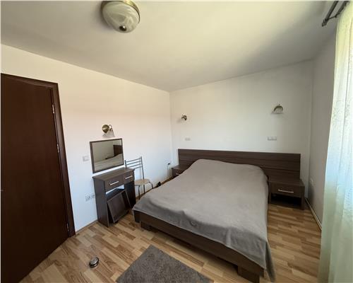 Casa mobilata 4 camere 2 bai si garaj in Turnisor