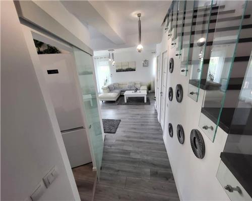 Casa moderna 3 camere 2 bai si curte in zona Lidl