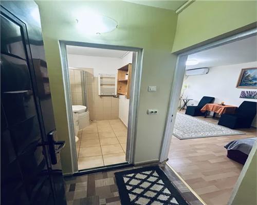 Garsoniera decomandata cu balcon Calea Dumbravii