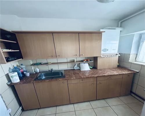 Garsoniera decomandata cu balcon Calea Dumbravii