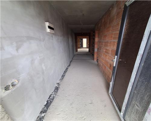 Casa cu 3 camere 2 bai si terasa in Cristian