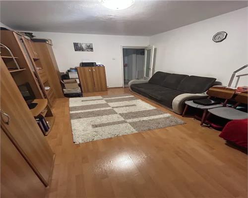 Apartament cu 2 camere decomandate etaj 1 Strand
