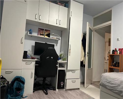 Apartament cu 2 camere decomandate etaj 1 Strand