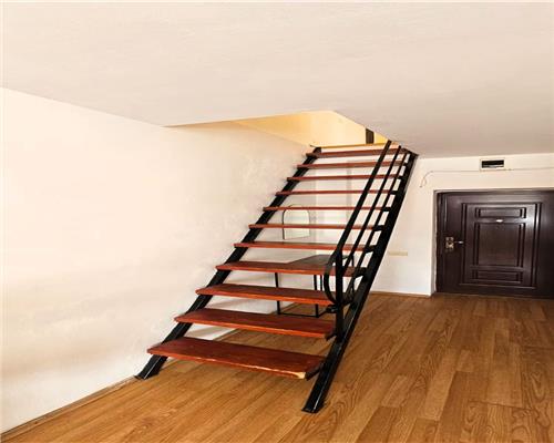 Garsoniera tip mansarda 2 camere  zona Terezian