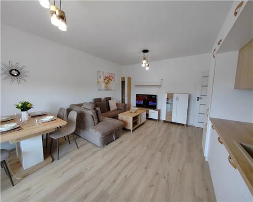 Apartament 3 camere cu 2 balcoane si 2 locuri de parcare