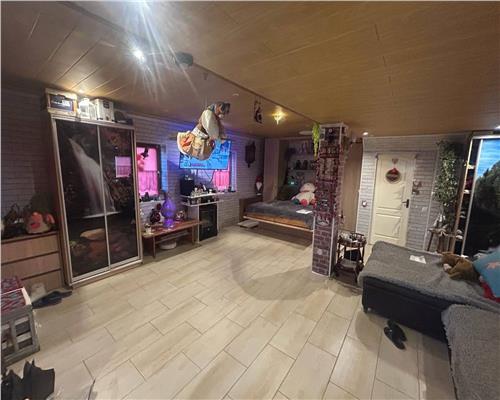 Casa cu 3 camere 3 bai living bucatarie Ciresica