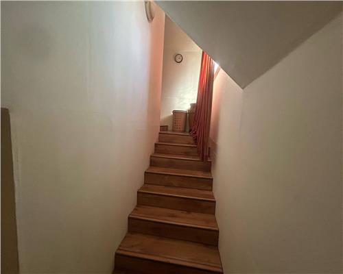 Casa cu 3 camere 3 bai living bucatarie Ciresica