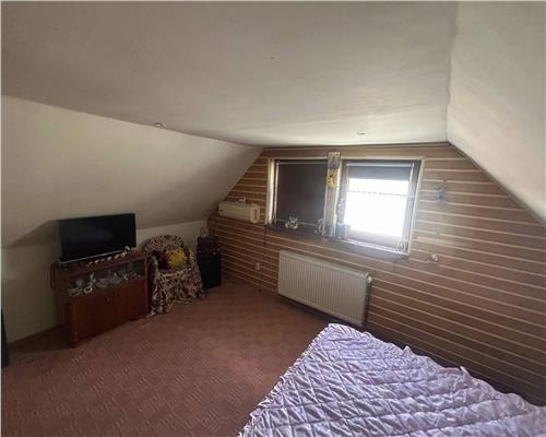 Casa cu 3 camere 3 bai living bucatarie Ciresica