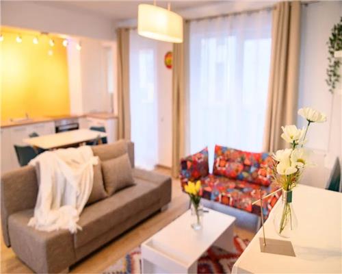 Apartament de LUX cu 2 camere balcon si parcare in Turnisor