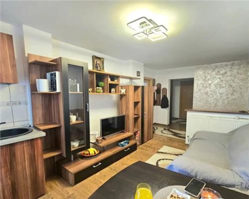 Apartament modern cu 4 camere loggie balcon si pivnita in zona Ciresica