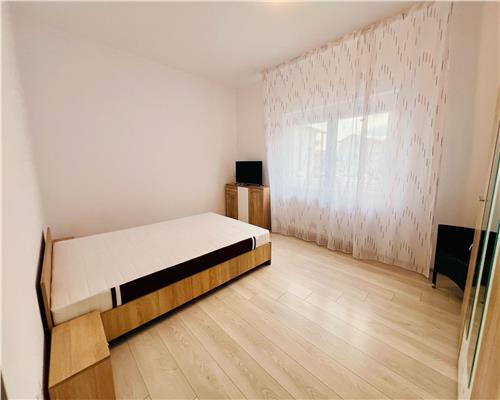 Apartament cu 2 dormitoare balcon parcare zona Mandra