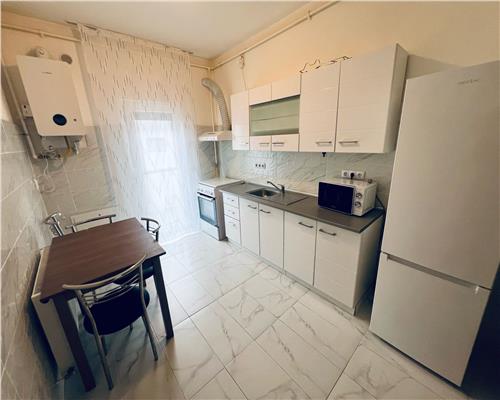 Apartament cu 2 dormitoare balcon parcare zona Mandra