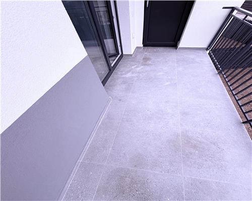 Apartament la CHEIE Etaj 1 cu 2 camere decomandat si camara