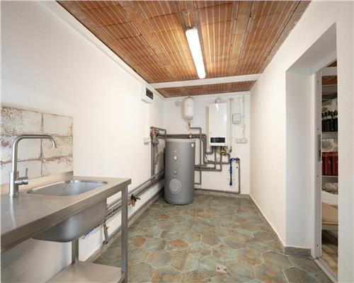 Casa moderna cu 3 camere si 600 mp teren in Cisnadioara