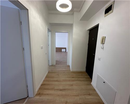 Apartament 2 camere etaj 3 cu balcon zona bd. Mihai Viteazu