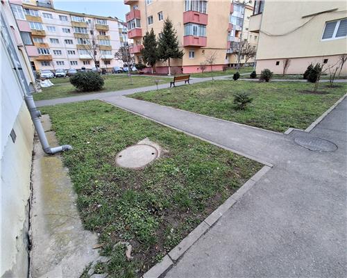 Apartament 3 camere decomandat 2 bai Turnisor