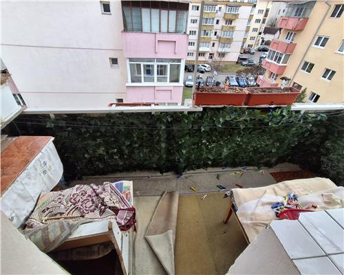 Apartament 3 camere decomandat 2 bai Turnisor