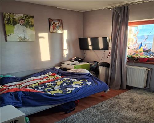 Apartament 3 camere decomandate 2 bai Semaforului