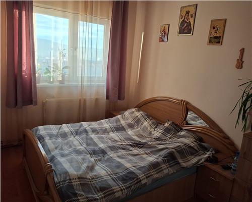 Apartament 3 camere decomandate 2 bai Semaforului