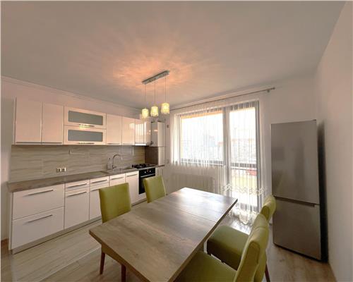 Apartament modern cu 3 camere balcon si parcare Supeco