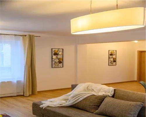 Apartament de LUX cu 2 camere balcon si parcare in Turnisor